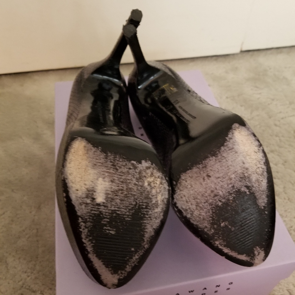 Vera Wang Lavender Python Snake Pump 41 - image 3